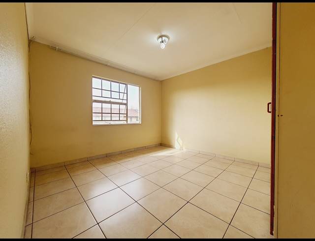 2 BEDROOM APARTMENT TO LET IN VORNA VALLEY